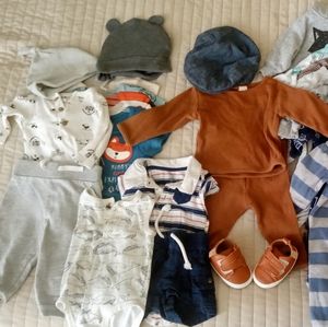 HuGE LOT BABY BOY CLOTHES  - newborn- 6 month